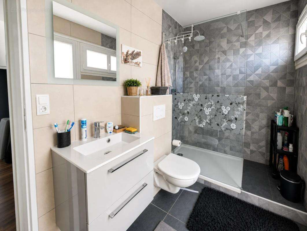 Maison de 5 pièces de 88 m² à Ris-Orangis - photo 5