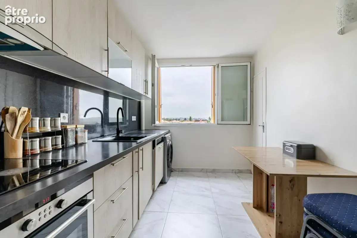 Appartement de 4 pièces de 77 m² à Deuil-la-Barre - photo 8
