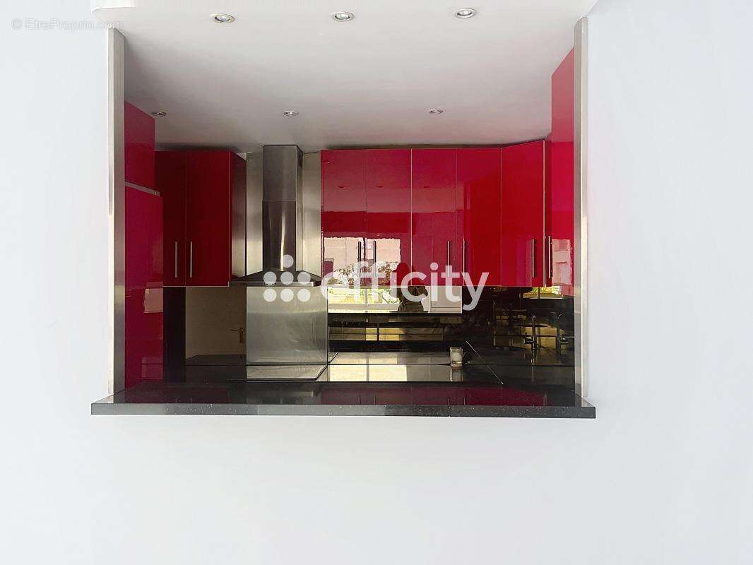 Appartement à PARIS-7E