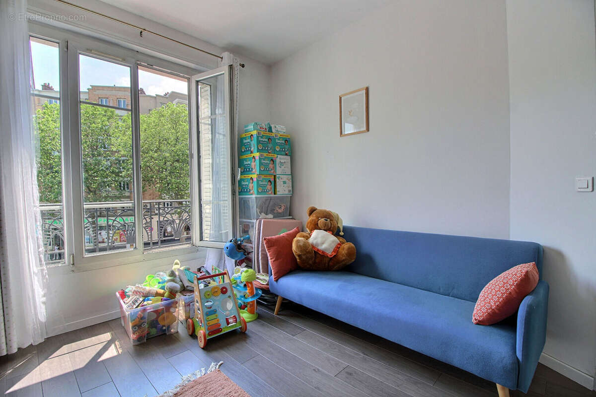 Appartement à PARIS-14E