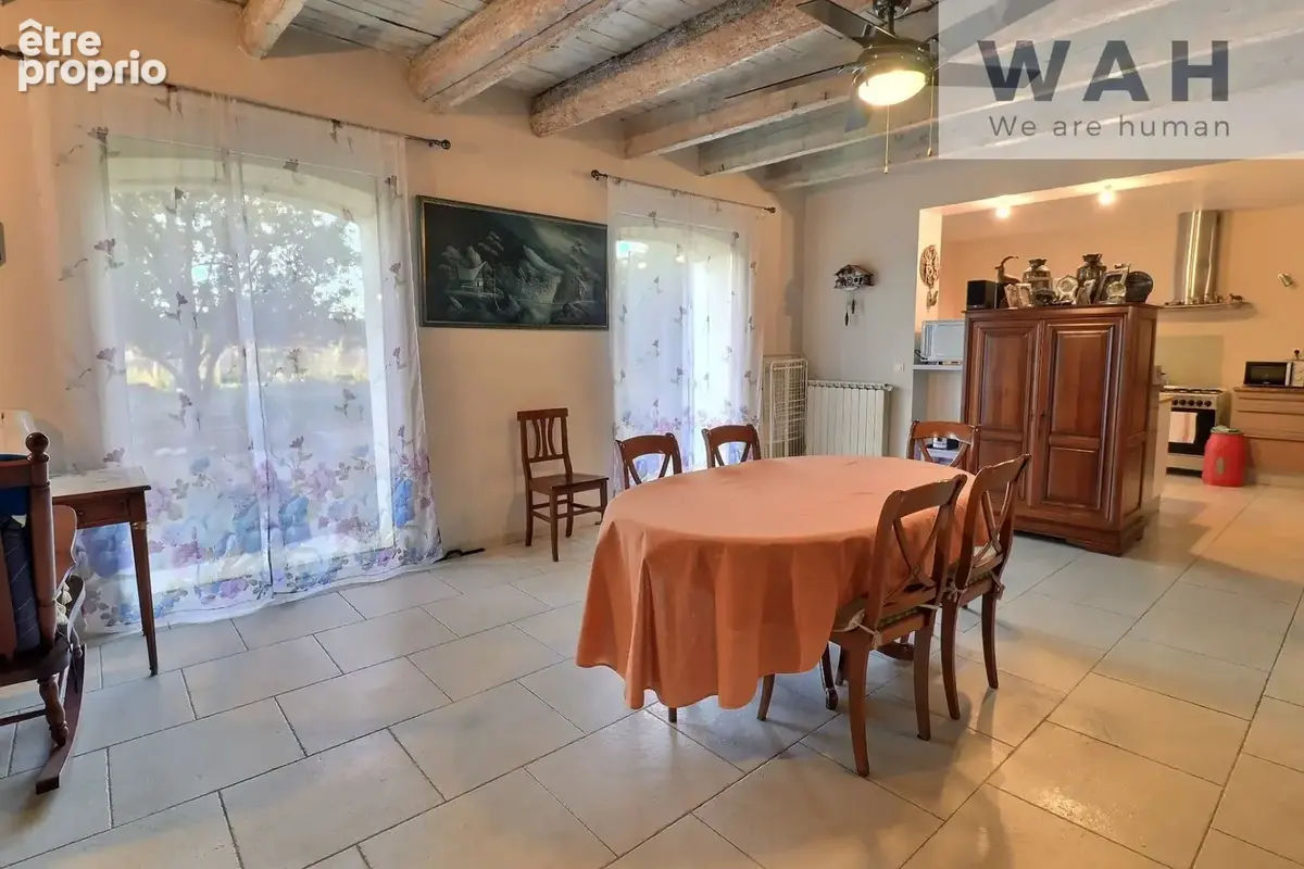 Vente mas de 200m2 et grange sur terrain de 711m2 et 4000m2 - photo 5