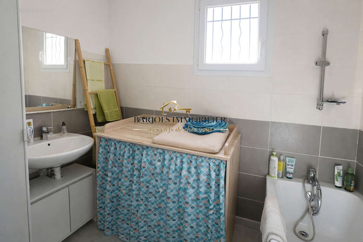 Maison à FLASSANS-SUR-ISSOLE