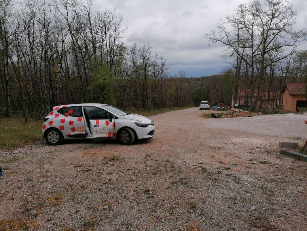 Terrain à LA ROUQUETTE