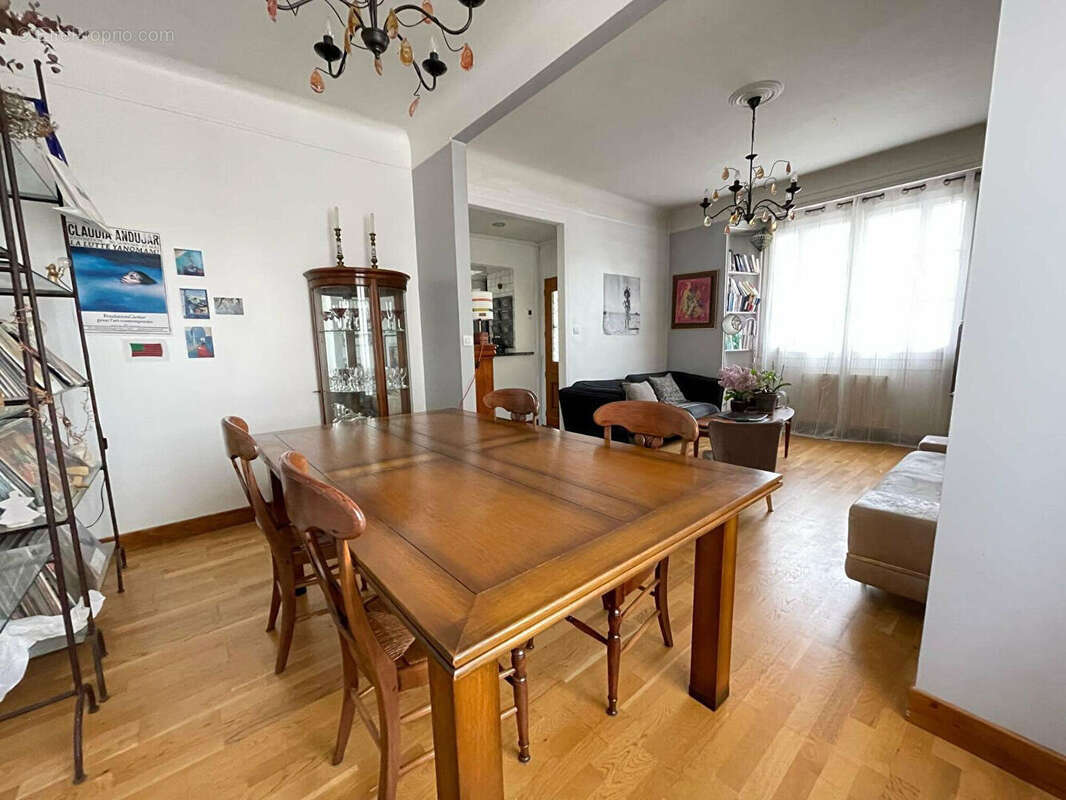 Maison à TREMBLAY-EN-FRANCE