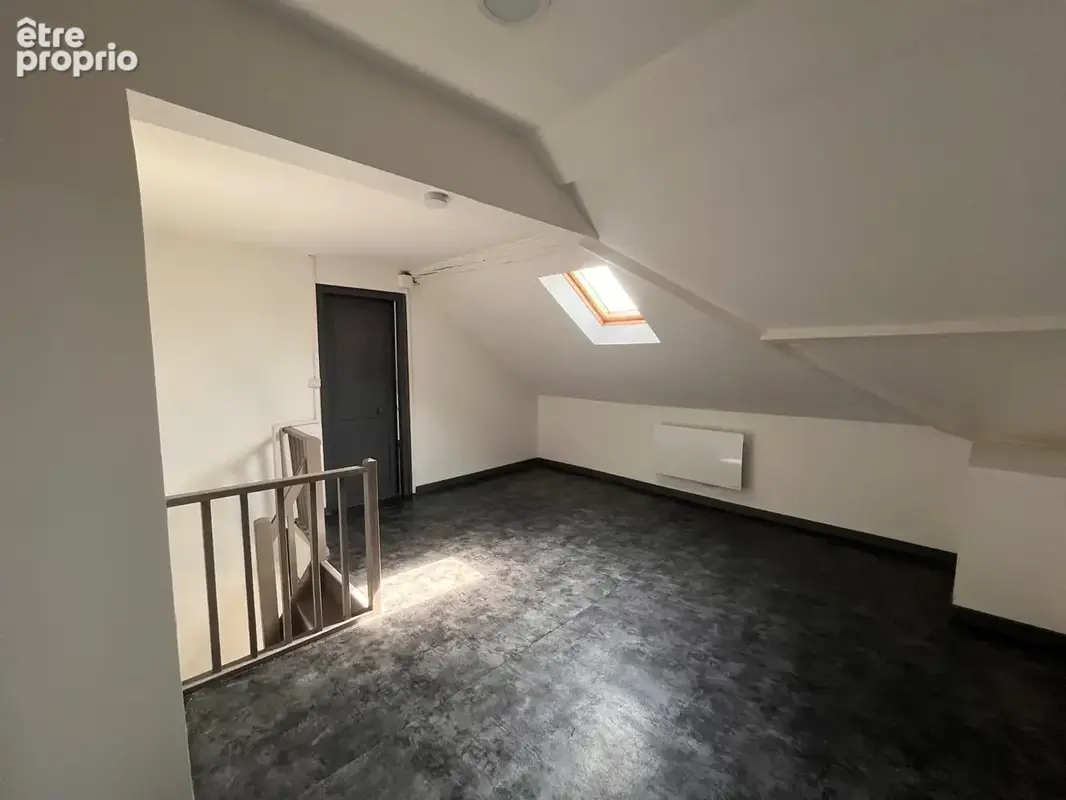 Amiénoise d'angle - 3 chambres - Garage - photo 13