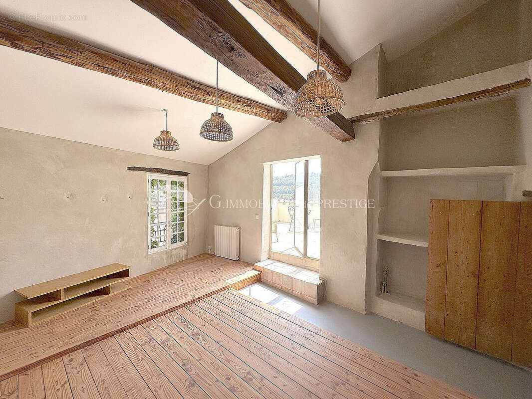 Maison à MALEMORT-DU-COMTAT