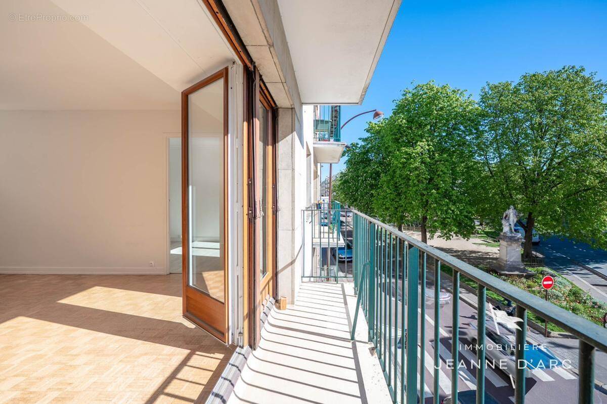 Appartement à VERSAILLES