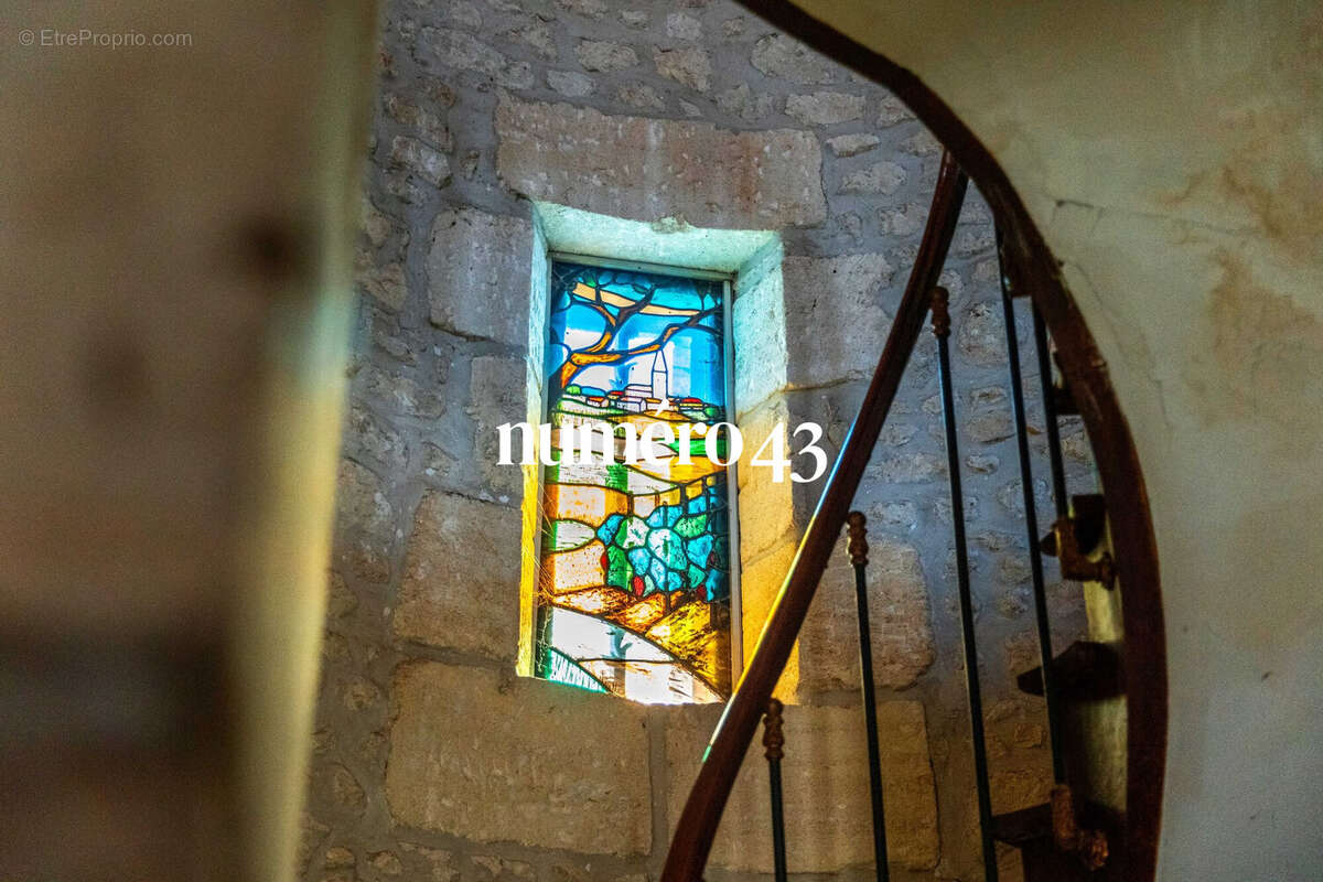 Commerce à LESPARRE-MEDOC