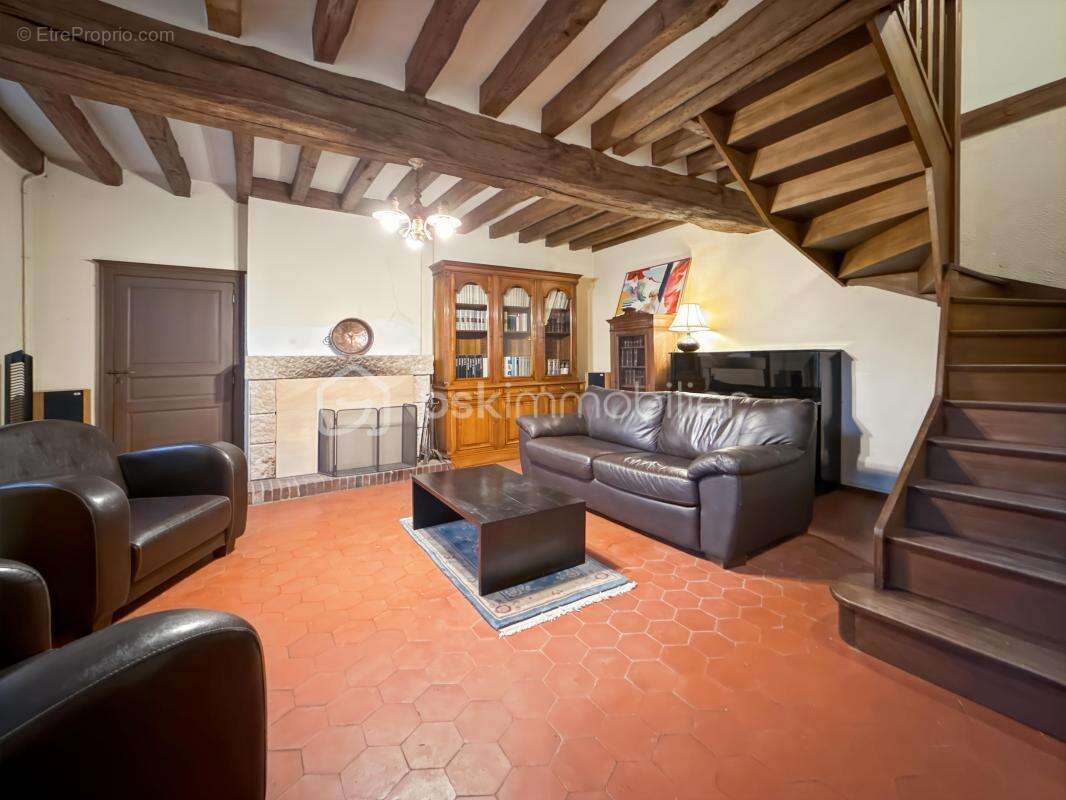 Maison à SAINT-MAURICE-AUX-RICHES-HOMMES