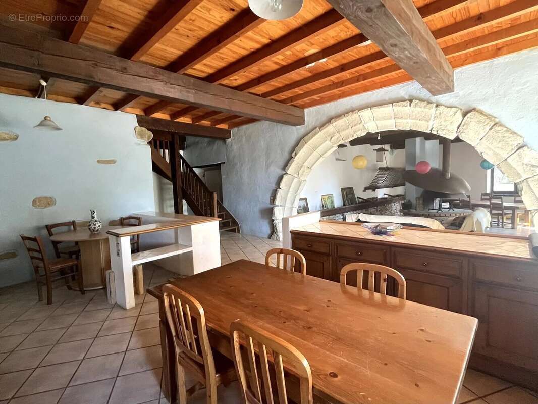 Maison à PEYRIAC-MINERVOIS