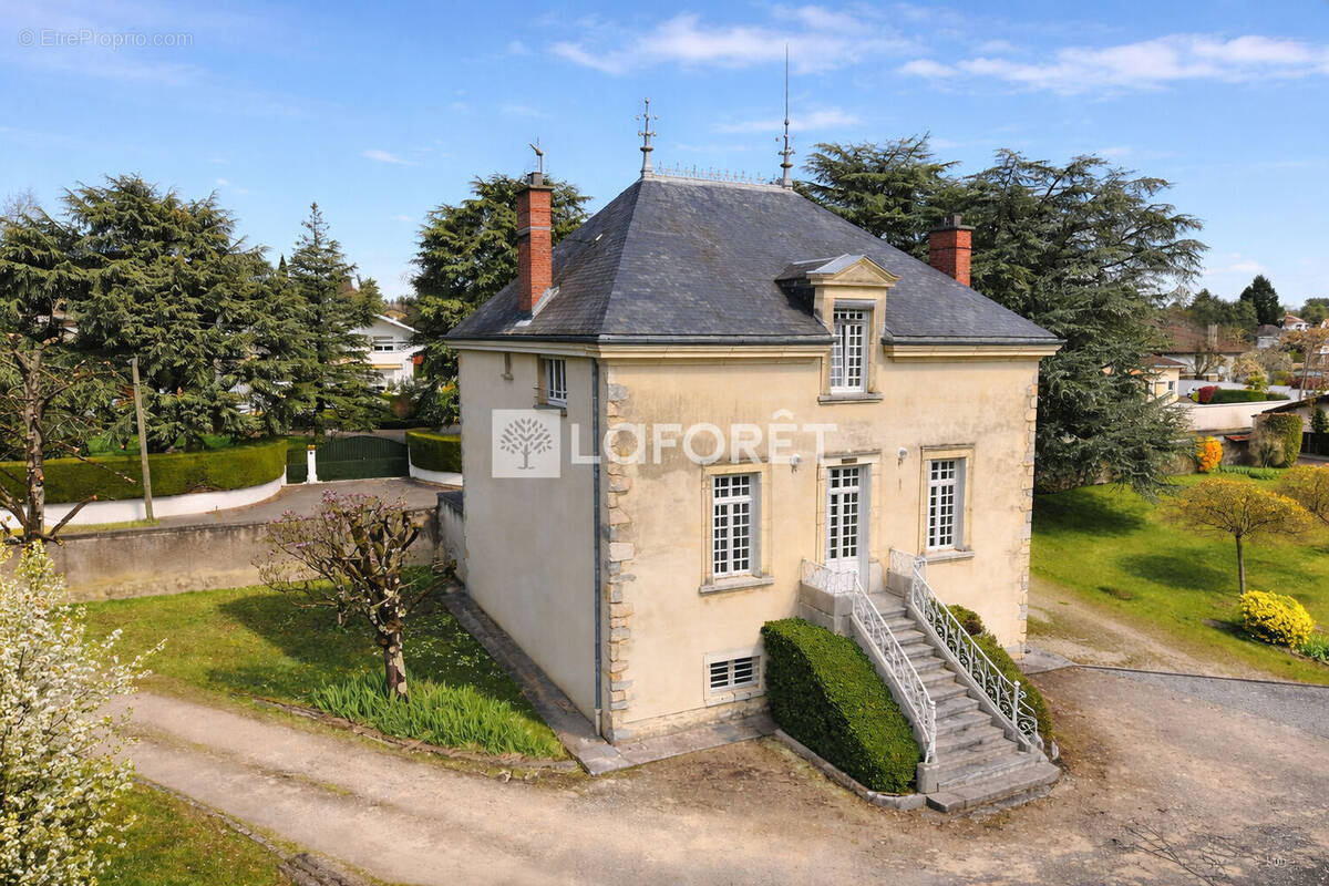 Maison à BOURG-EN-BRESSE