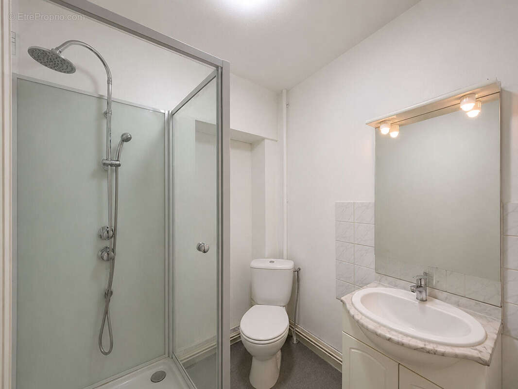 Studio meublé, Lons Le Saunier 1 pièce(s) 21,30m² - photo 3