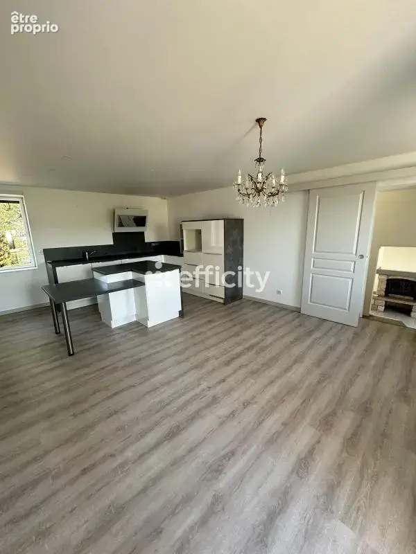 Maison 6 pièces 105 m² à vendre à Bas-En-Basset (43210) - photo 8