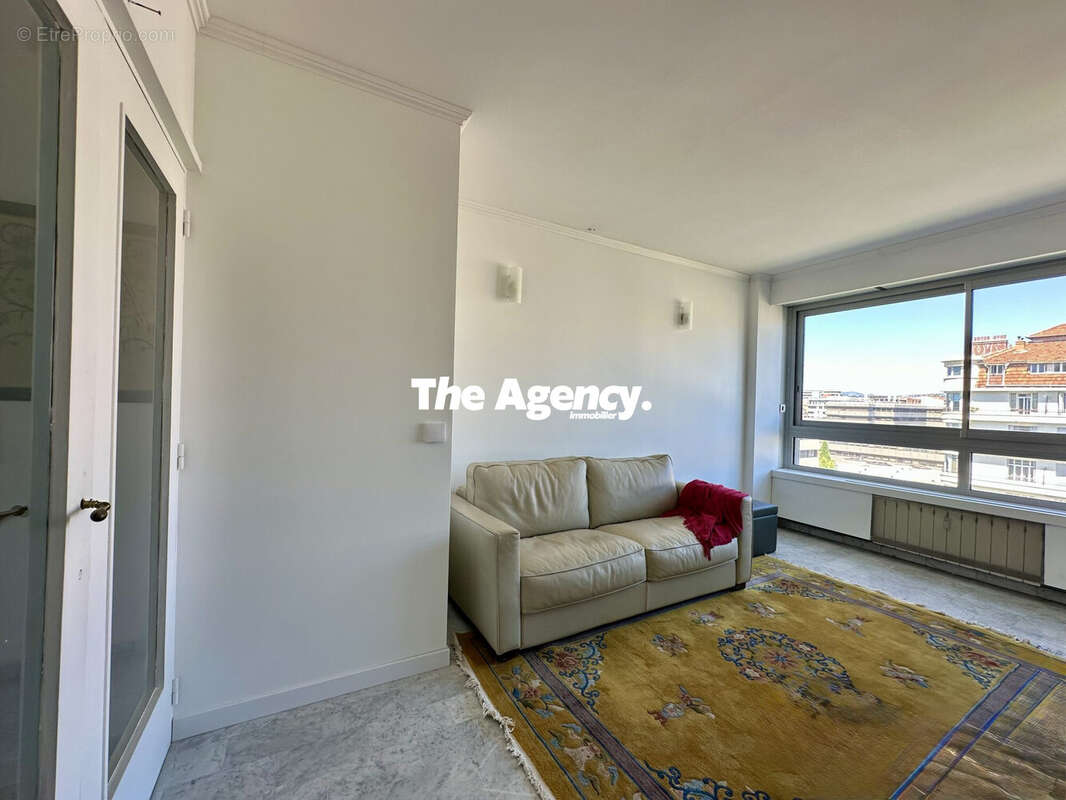 Appartement à MARSEILLE-8E