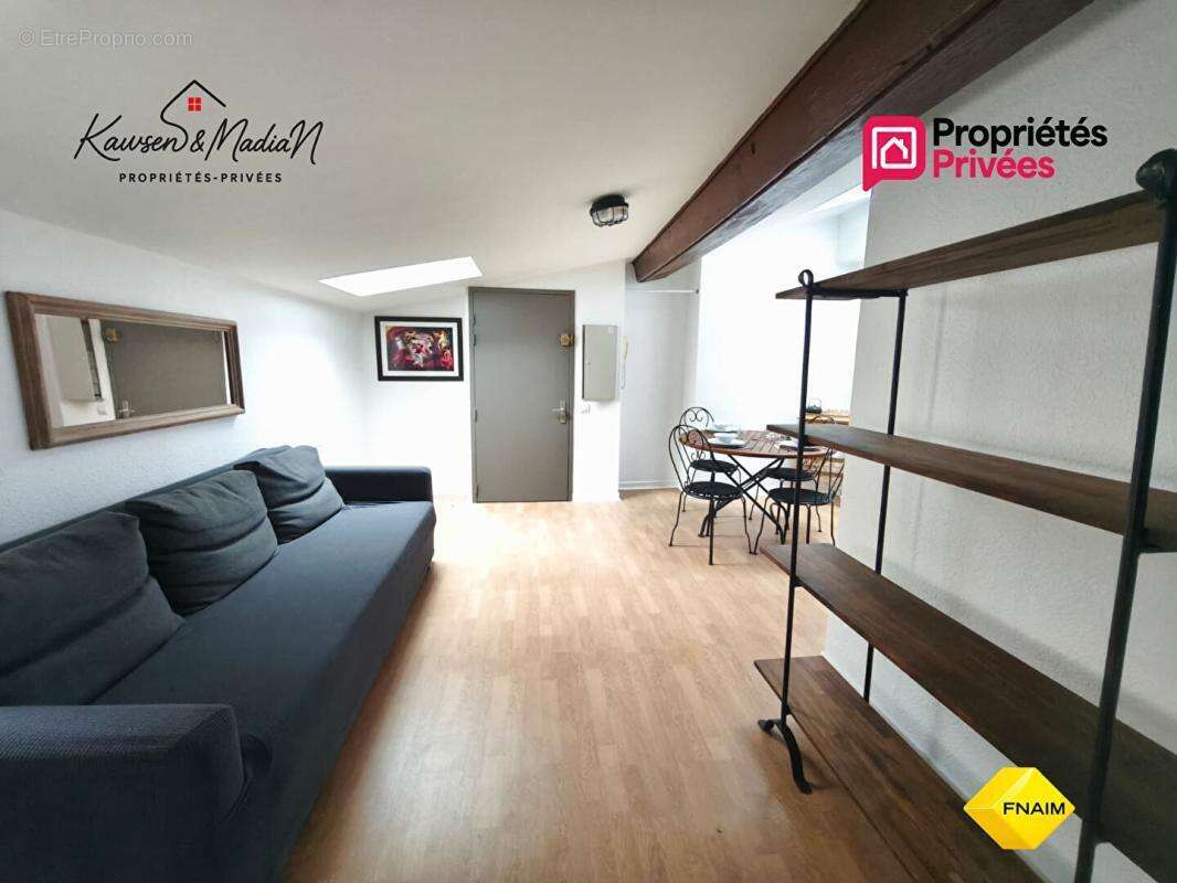 Appartement de 3 pièces Triangle d' Or de Bordeaux/ dernier étage - photo 3
