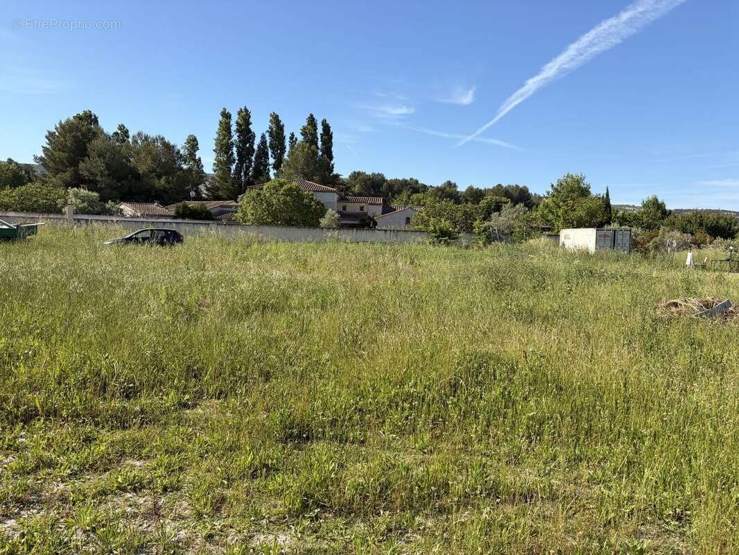 Terrain à bâtir de 356 m² à GIGNAC-LA-NERTHE (13) - photo 2