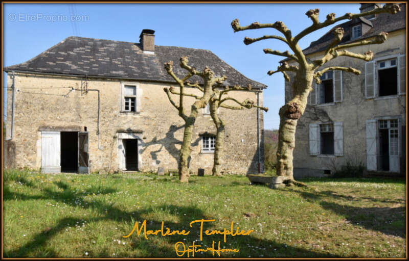 Maison à LAHOURCADE