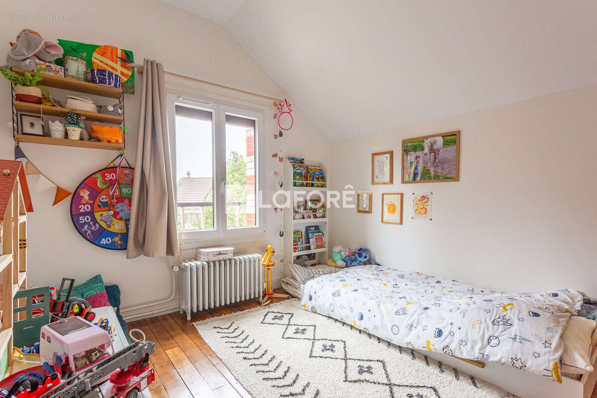 Maison à VIRY-CHATILLON