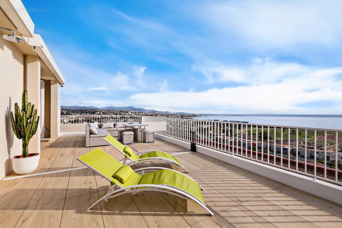 Appartement à CAGNES-SUR-MER