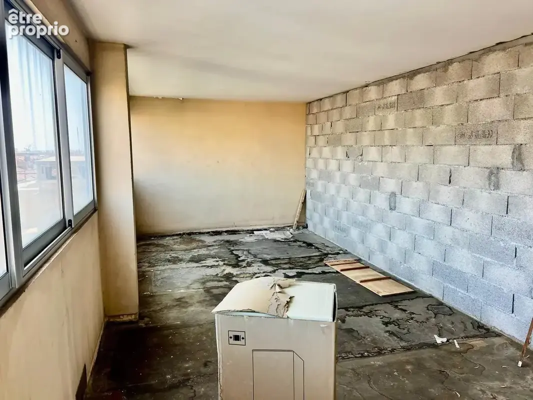 ​PROJET DE RÉNOVATION D'EXCEPTION – Dernier étage avec terrasse de 24 m² au cœur de la Libération - photo 7