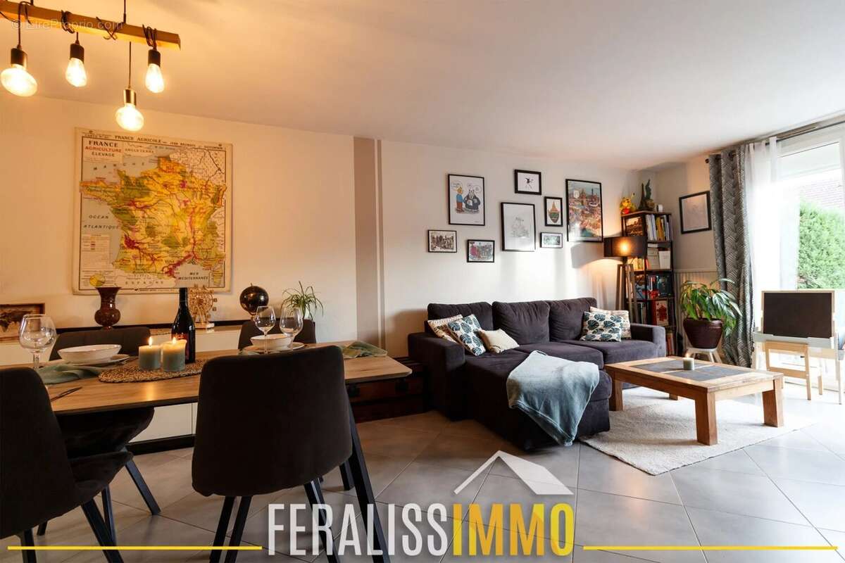 Maison à JOUY-LE-MOUTIER