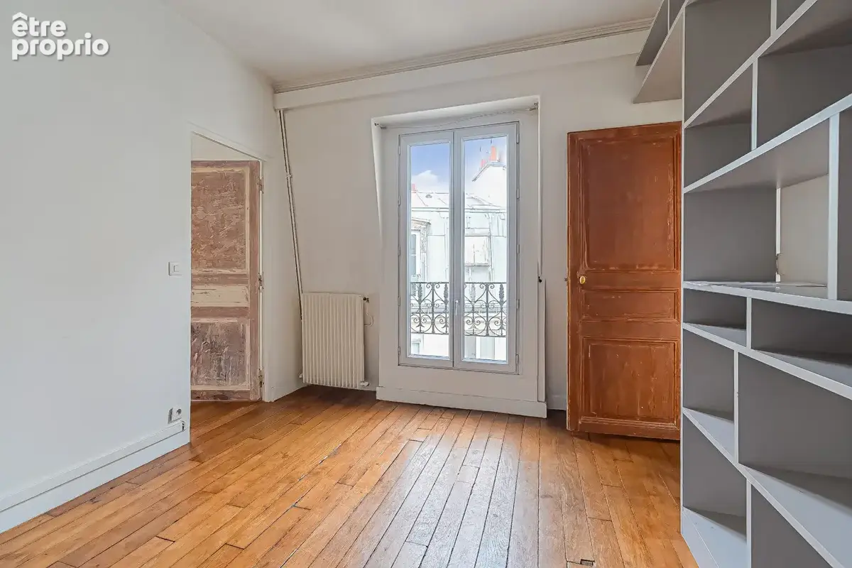 Appartement Paris 2 pièce(s) 26 m2 - DERNIER ETAGE - photo 6