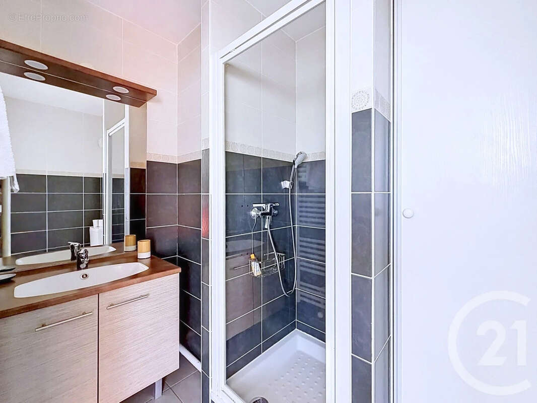 Appartement à LYON-8E
