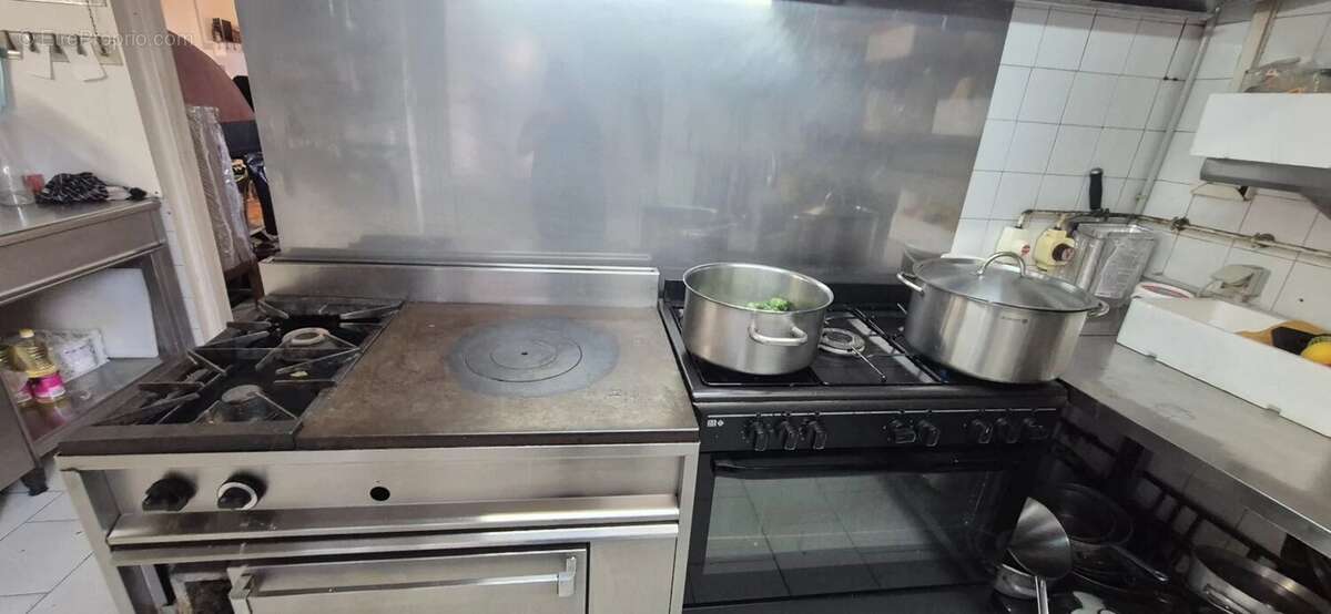 Commerce à PORT-DE-BOUC