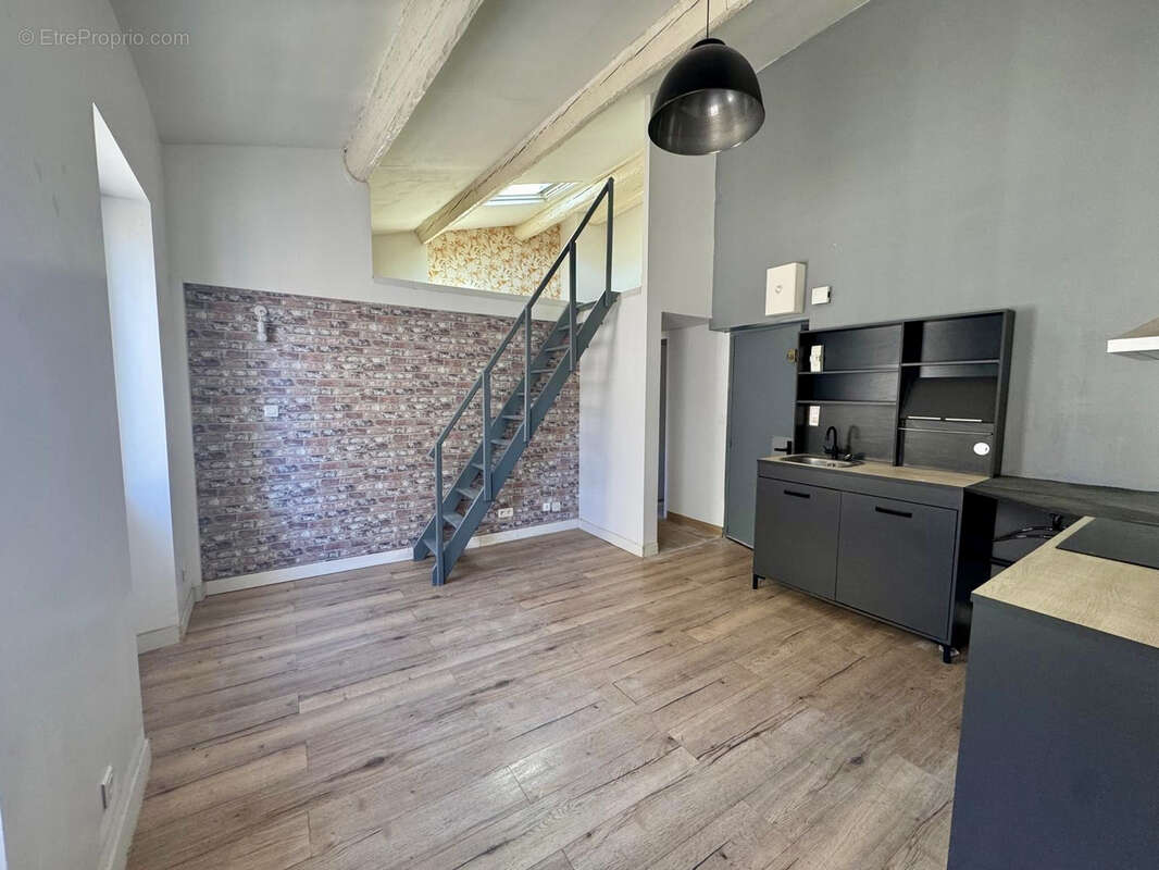 Appartement à MARSEILLE-6E