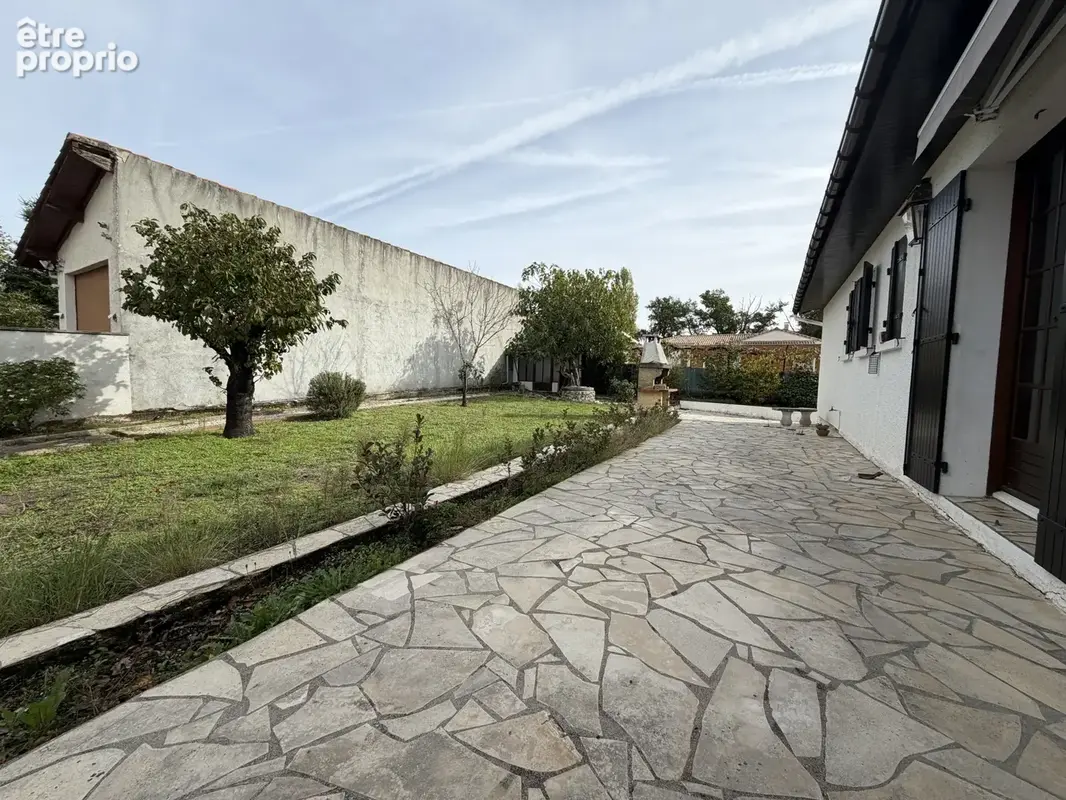Maison avec sous-sol total pouvant permettre deux logements - photo 7