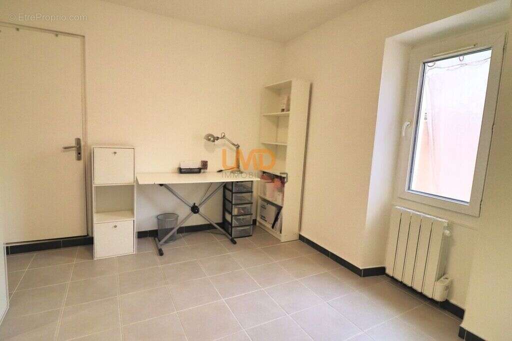 Appartement à SAINT-MAXIMIN-LA-SAINTE-BAUME