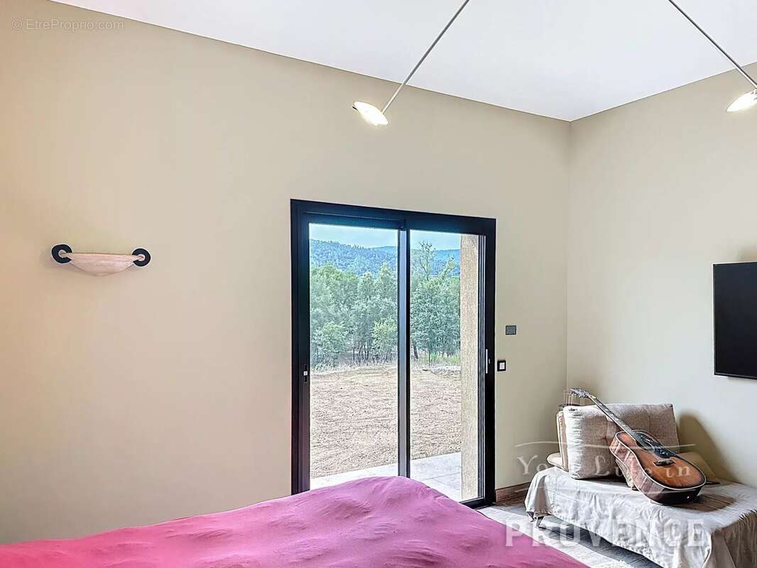 Maison à LA GARDE-FREINET