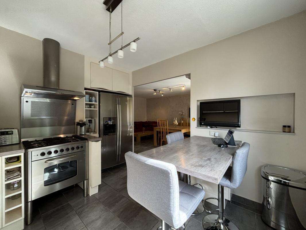 Appartement à BOURG-DE-PEAGE