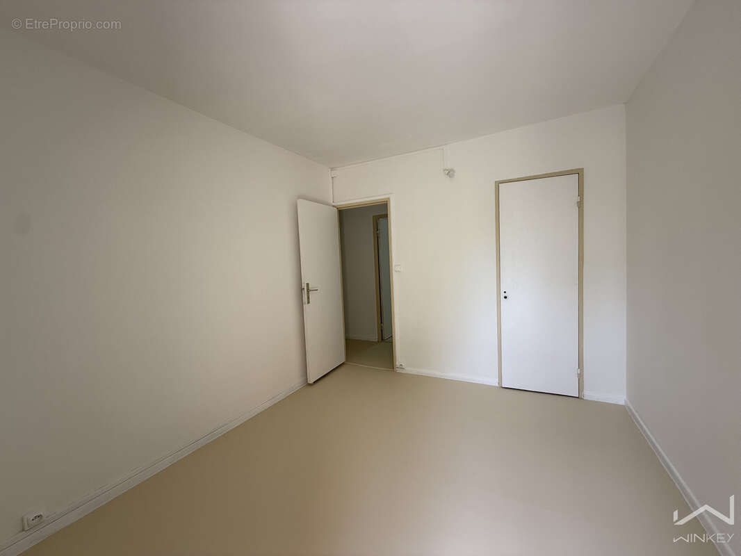 Isabelle di natale vous présente en exclusivité sur pierrelatte    appartement sans travaux  100m2 - 4 chambre - photo 14