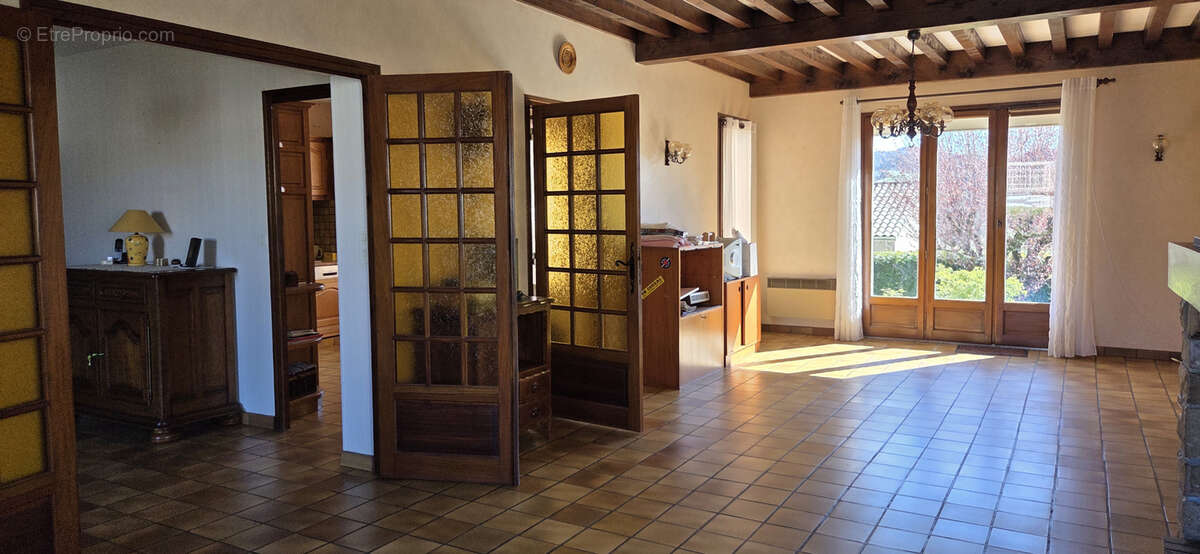 Maison à ALBOUSSIERE