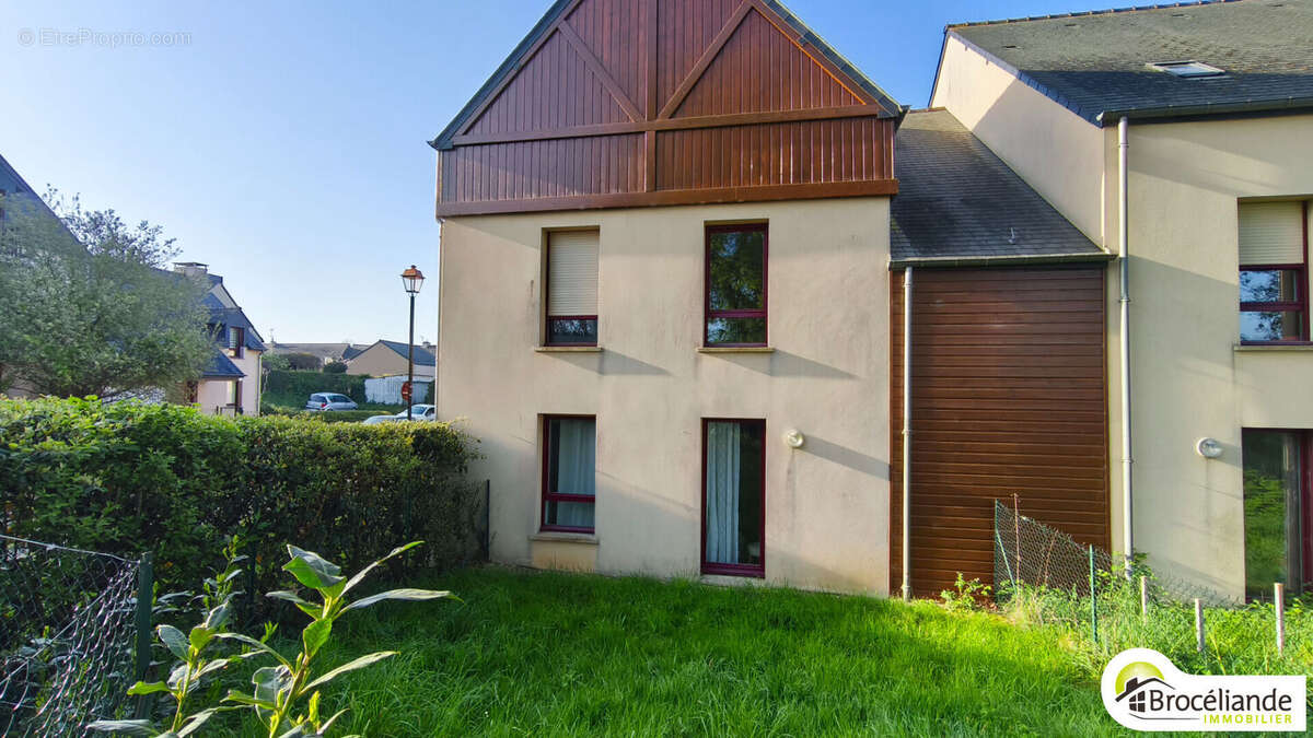Appartement à PARTHENAY-DE-BRETAGNE