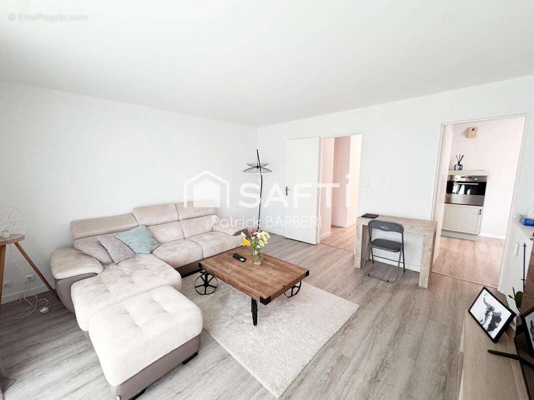 Photo 2 - Appartement à MENUCOURT
