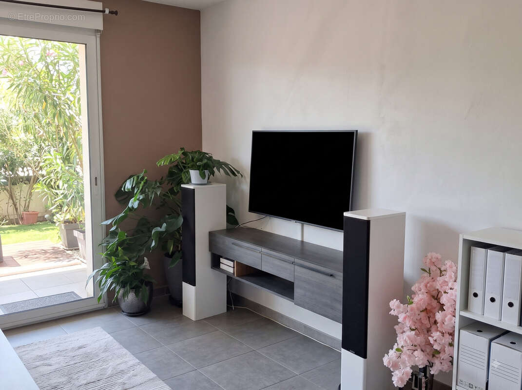 A vendre : studio 34 m2 - 246 000 € fai - photo 3