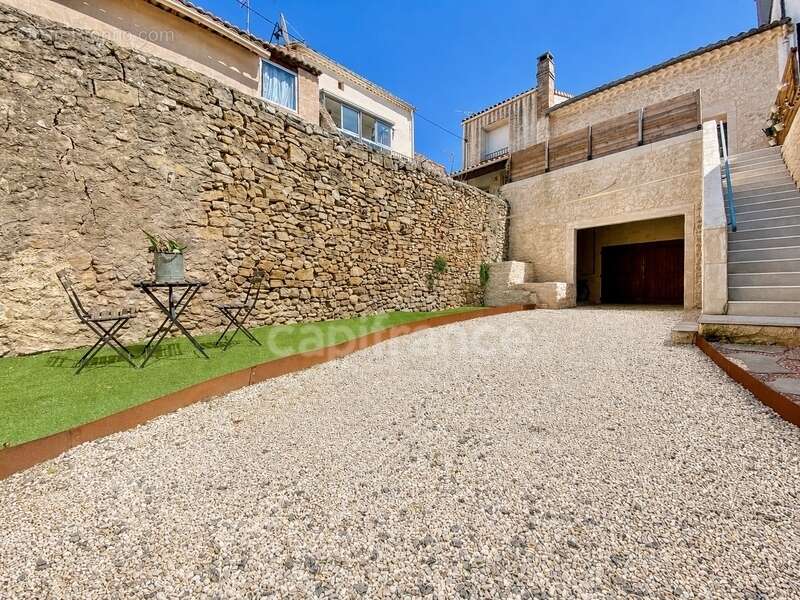 Maison à VILLEVEYRAC