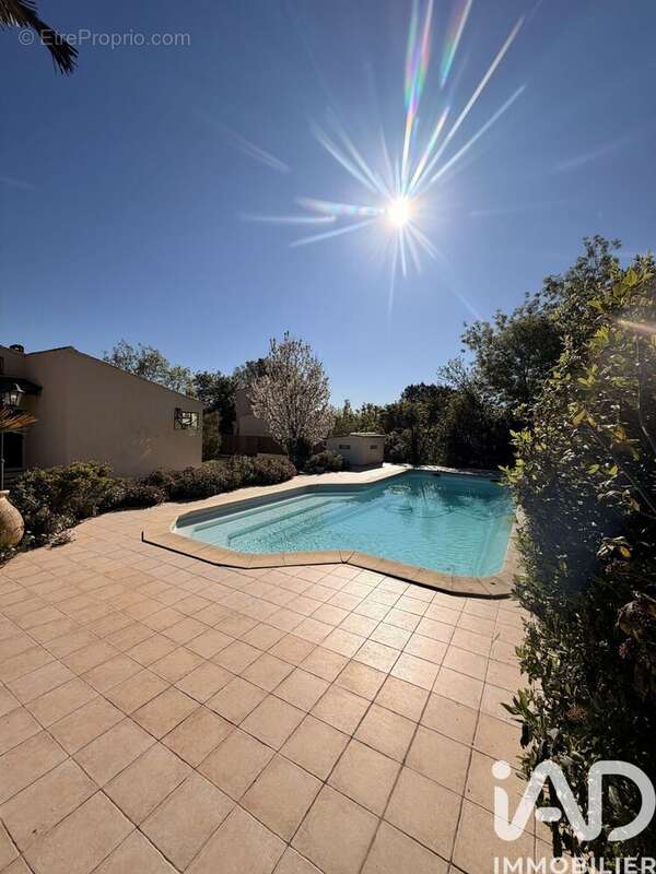 Photo 4 - Maison à SOLLIES-PONT