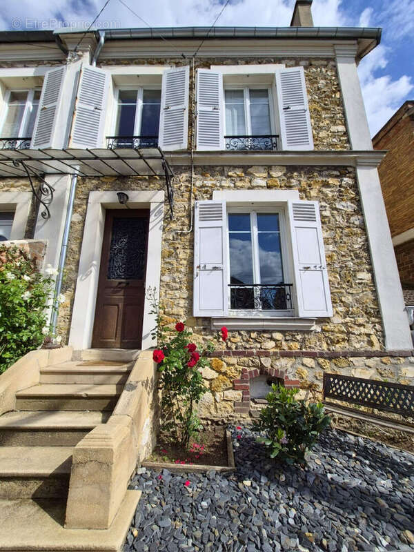 Maison Taverny 5 pièce(s) 91.10 m2 - photo 2