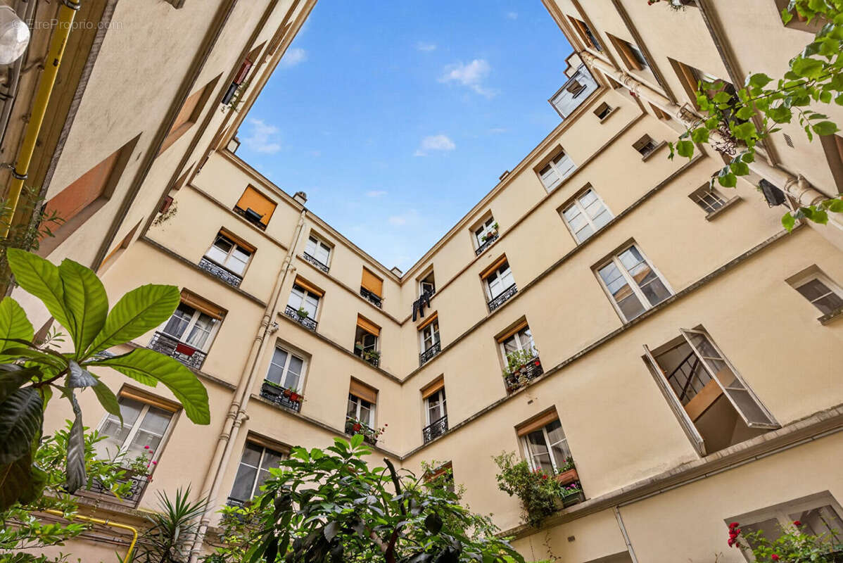Appartement à PARIS-12E
