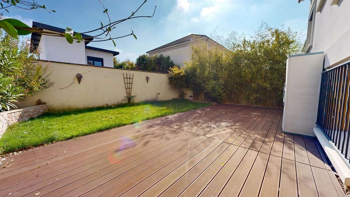 Maison à LIVRY-GARGAN