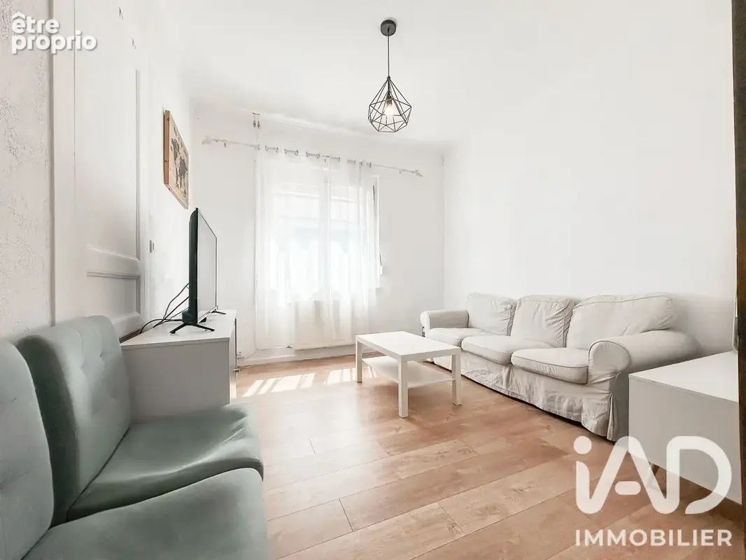 Photo 1 - Maison à VALENCIENNES