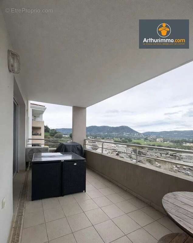 Appartement à SARROLA-CARCOPINO