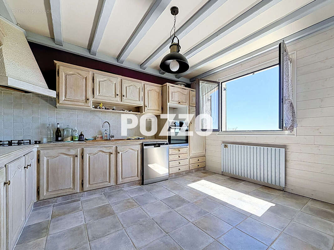 Appartement à DONVILLE-LES-BAINS