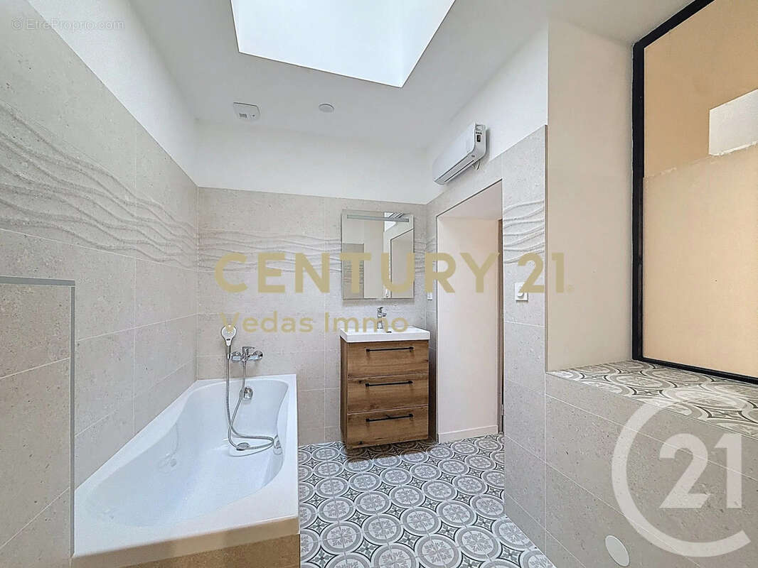 Maison 114 m² à Pignan  - photo 4