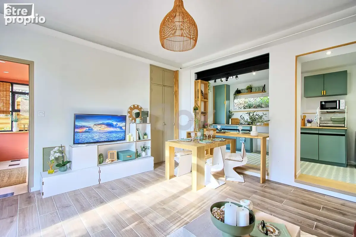 Le Revest les Eaux Villa T4 vue dégagée - photo 7
