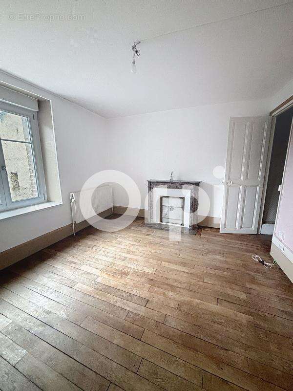 Appartement à NEUFCHATEAU