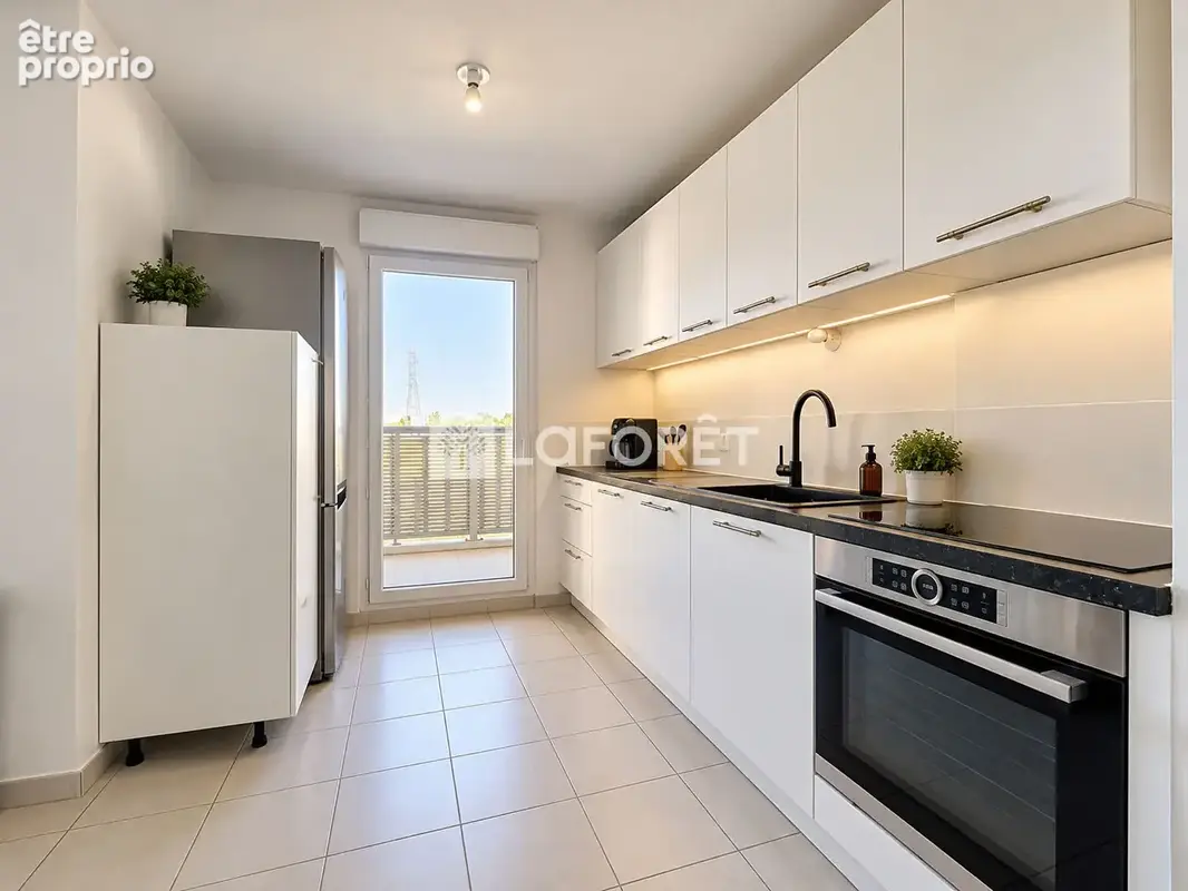 Appartement Rillieux La Pape 4 pièce(s) 75m2 + PARKING IPRIVATIF NCLUS - photo 4